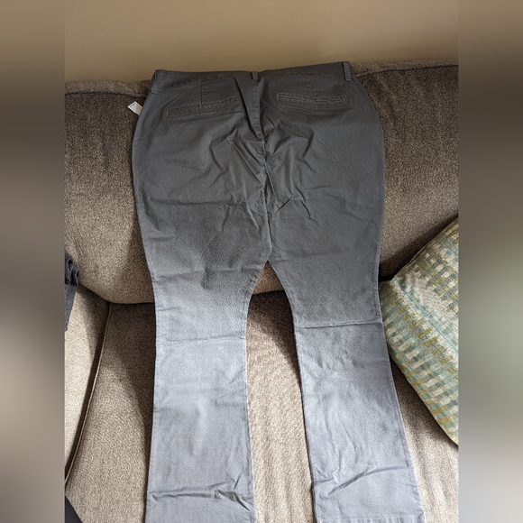 Old Navy Gray Bootcut Pants Size 14 NWT - Picture 3 of 4